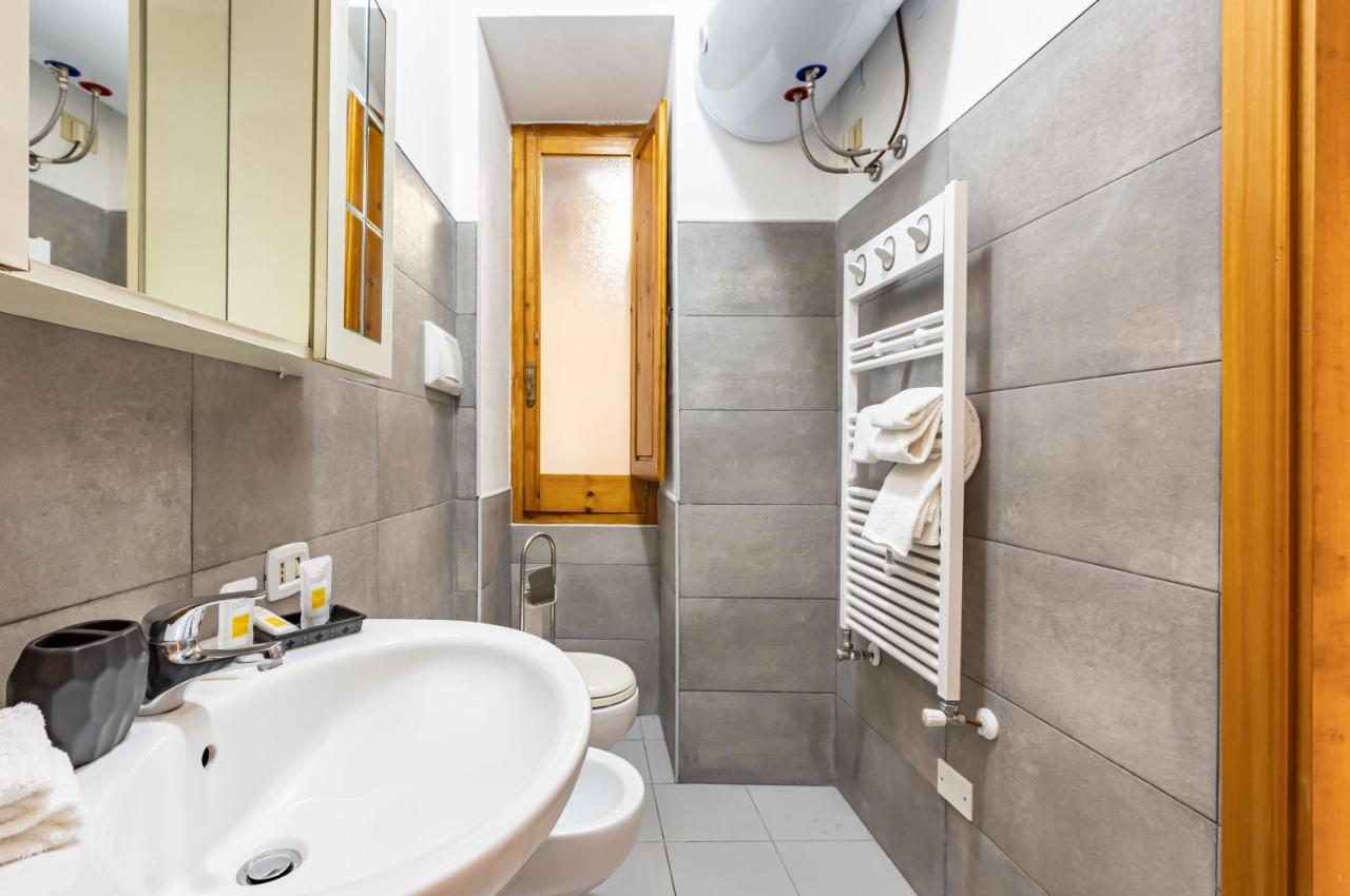 Apartment Scalette- Historic Apartment! Cagliari